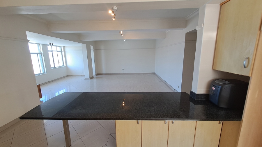 To Let 2 Bedroom Property for Rent in Summerstrand Eastern Cape